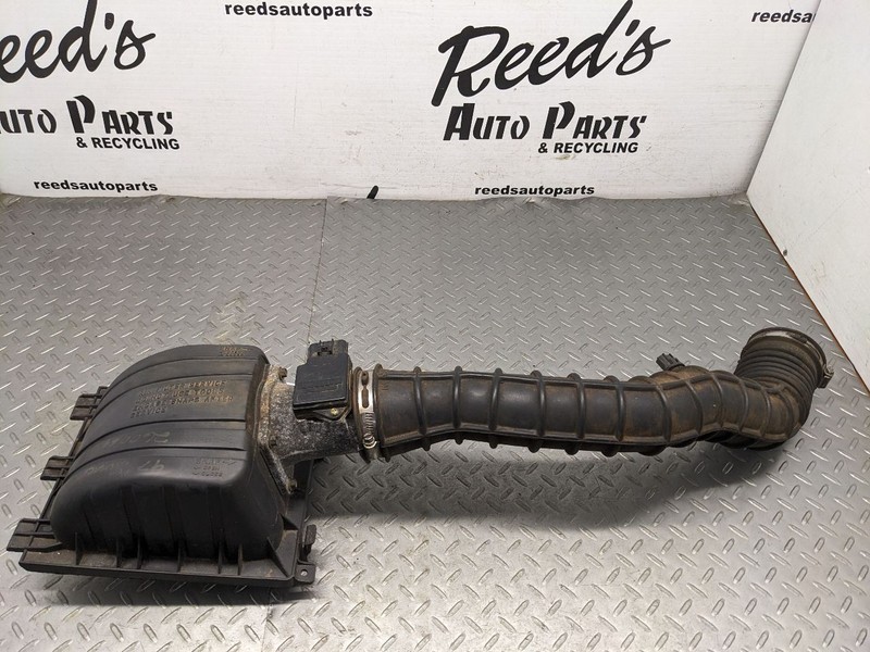 1998-2001 Ford Ranger Air Cleaner Assembly OEM Top Half Only 1190446