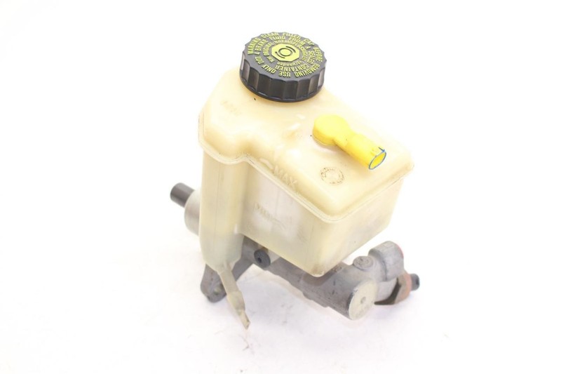 01-02 BMW Z3 Roadster 2.5L Brake Master Cylinder 03350884651