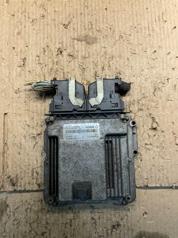 2014 2015 2016 Ford Fusion Engine Control Unit ECU Computer Module V9008 DG