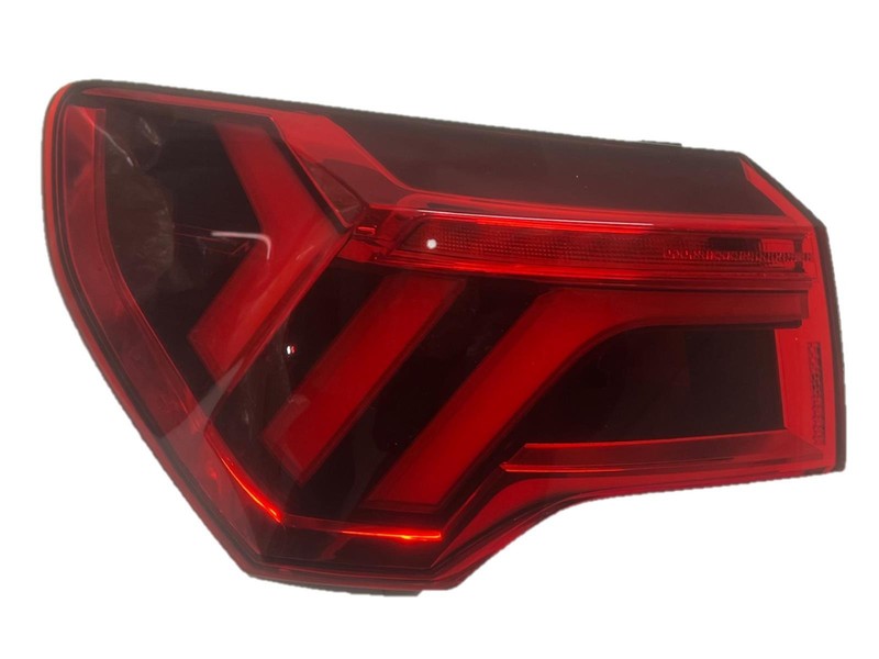 Nice Left Driver Quarter Panel LED Taillight for 2019-2022 Audi Q3 83A945091