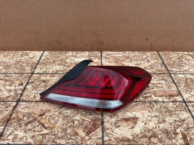 GENESIS G70 2019-2021 OEM RIGHT PASSNGER QUARTER PANEL OUTER TAIL LIGHT LAMP