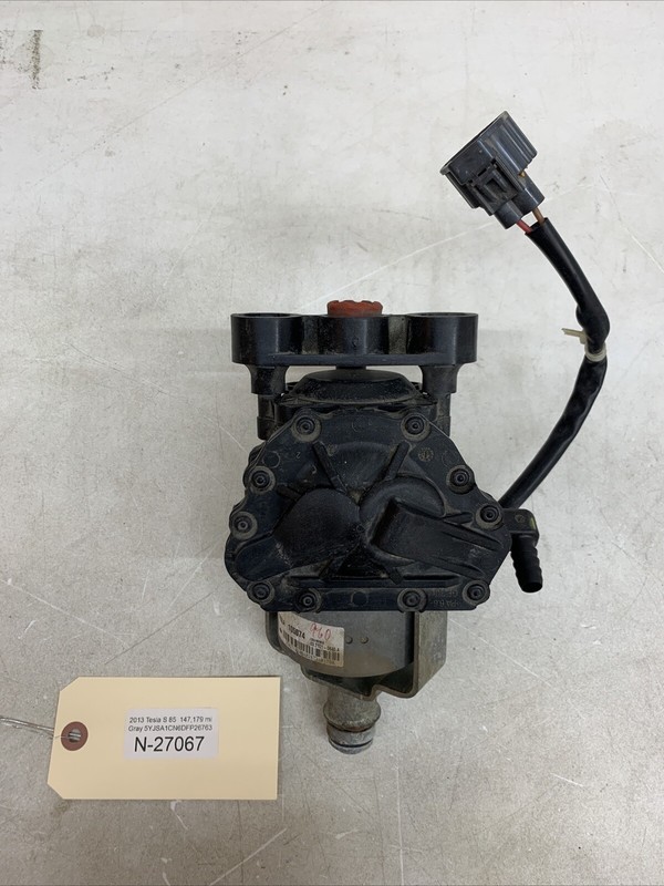 ⚡️12-15 Tesla Model S Vacuum Pump Brake Servo Booster w/Bracket 27067 S2