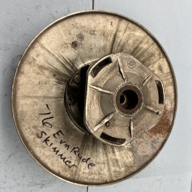 1976 Evinrude Skimmer 440 Vintage Snowmobile driven secondary clutch