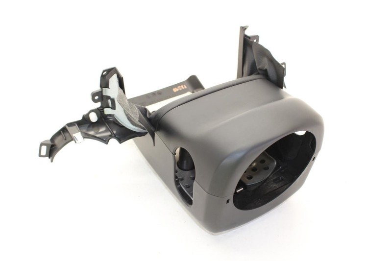 10-13 Porsche Panamera Black Column Cover Clamshell Assembly 97055247300