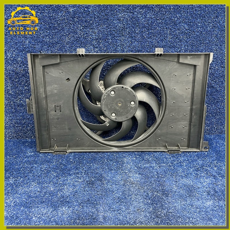 2014-2021 BMW i3 REX Radiator Cooling Fan Shroud Assembly OEM 8641949 8642144