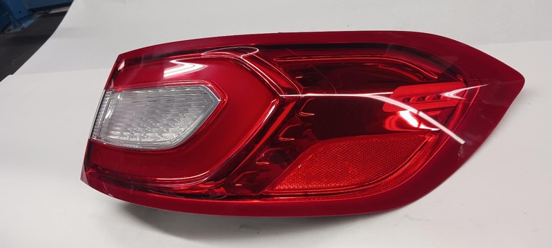 16-'18 LINCOLN MKX Right Passenger outer Taillight OEM Grade A Condition!