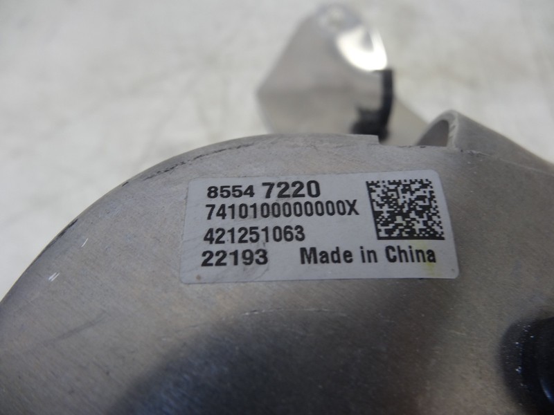 2020-2025 Chevy C8 Corvette Passenger Radio Antenna Assembly OEM GM 85547220