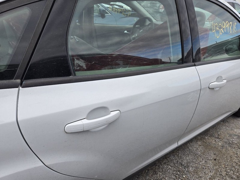 Passenger Right Rear Side Door Power Window Fits 12-18 FOCUS 3590633