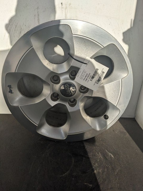 Wheel 18x7-1/2 5 Hole Silver Fits 13-15 WRANGLER 1136556