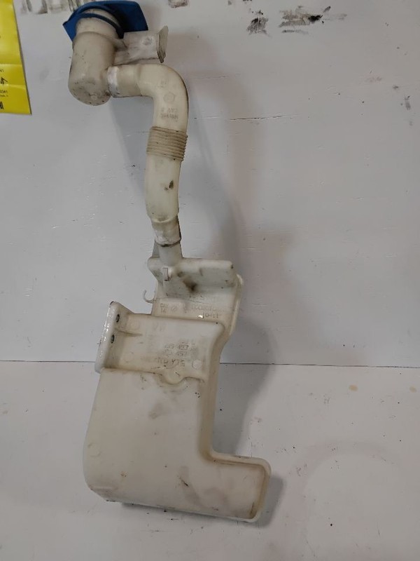 Wash Reservoir Fits 12-22 PASSAT 3560568