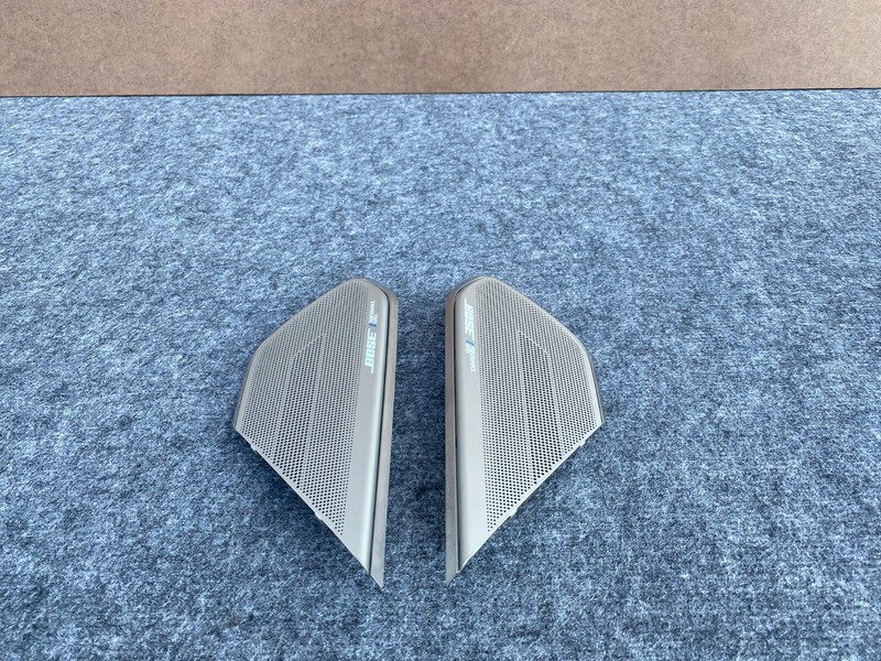 INFINITI Q60 2017-2021 OEM LEFT AND RIGHT DOOR TWEETER COVER TRIM (PAIR). 46K