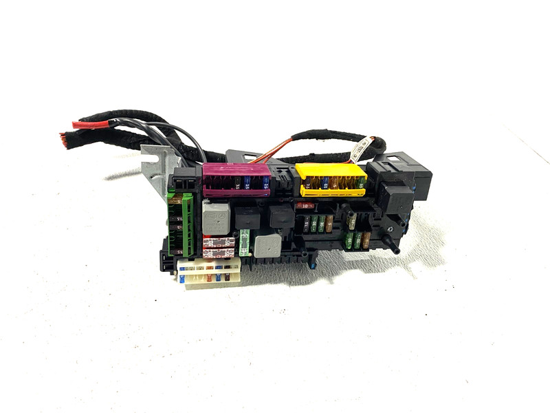 10-16 MERCEDES E550 REAR RIGHT SAM / FUSE BOX RELAY W207 OEM #A0.36