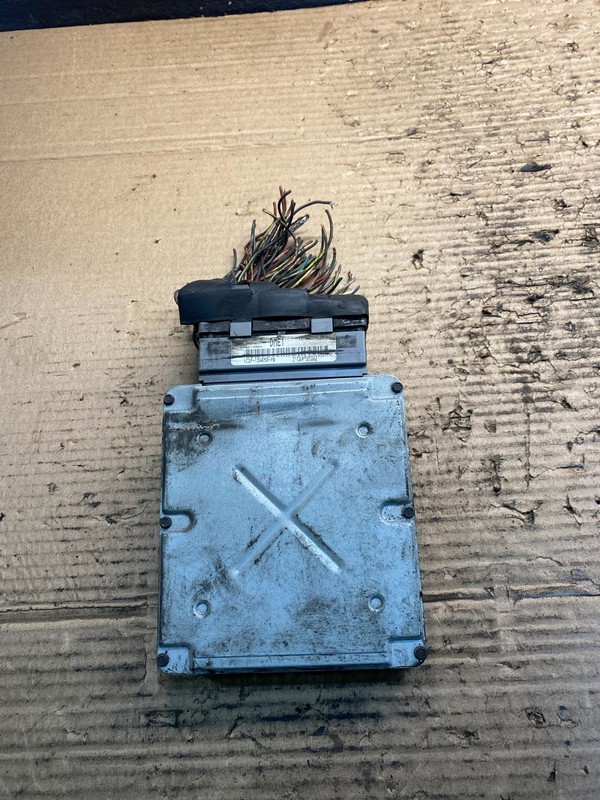 2001 Ford E250 E350 5.4L Van Engine Control ECU 1C2F-12A650-PBaa5458 DG