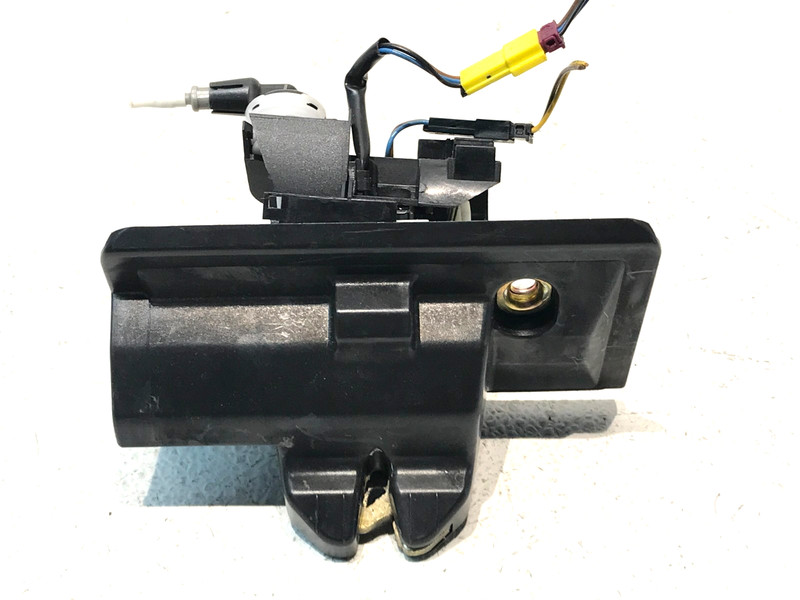 98-02 Mercedes W208 CLK320 Rear Trunk Lid Lock Latch Cylinder 2088000375