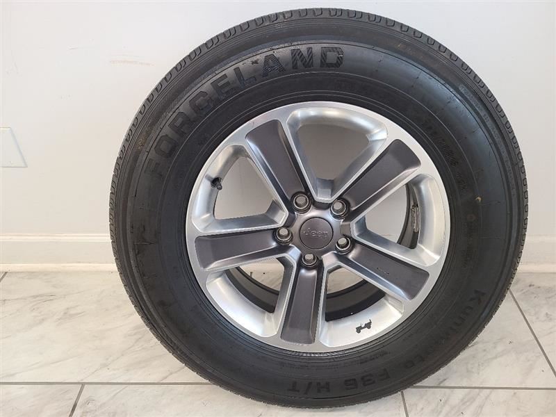 Wheel 18x7-1/2 5 Spoke Polished With Painted Spokes Fits 18-23 WRANGLER 578665