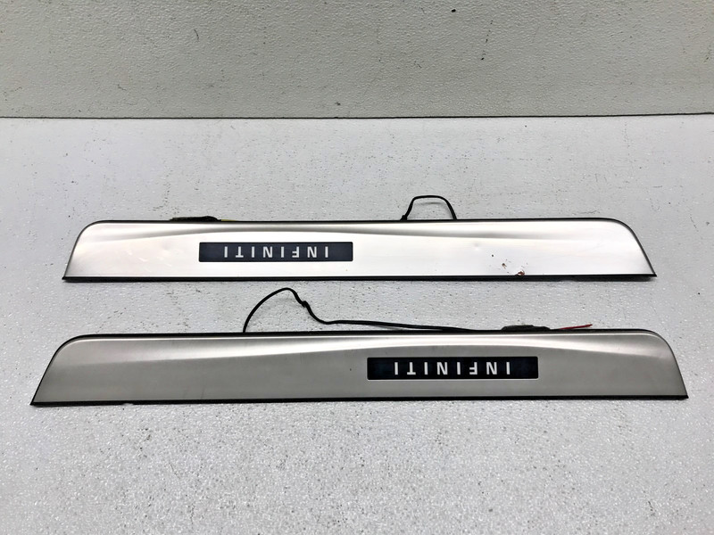 14-18 INFINITI Q50 DOOR SILL FRONT DRIVER PASSENGER Left Right Pair OEM