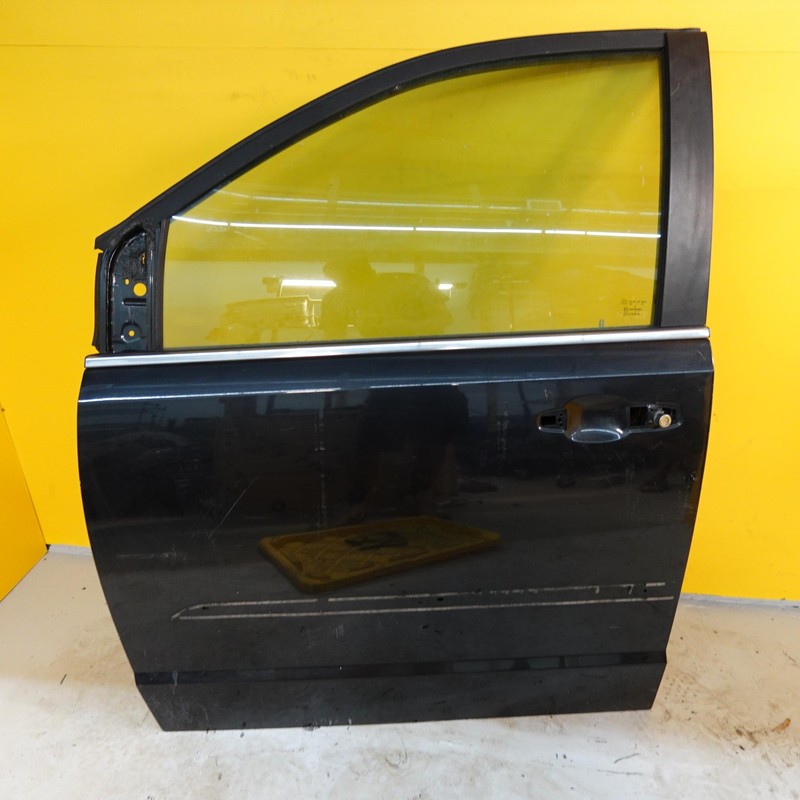 2008-2020 DODGE CARAVAN Lh Used Rear Door
