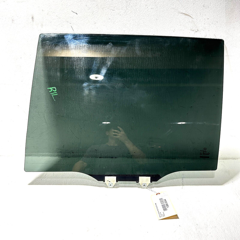 HONDA PILOT 2016-2018 Passport REAR LEFT DRIVER SIDE DOOR WINDOW GLASS OEM