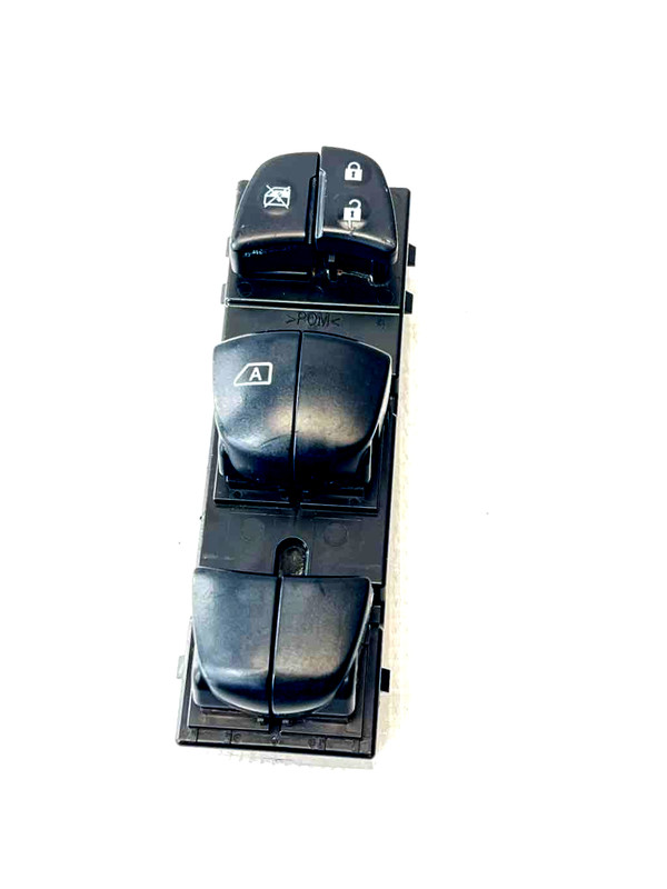 2017 Rogue Sport LH Drivers Side Master Window Switch lock & window 254016MA0C