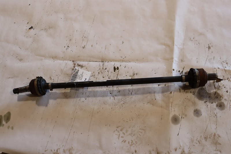 2019-2020 VOLVO XC40 AWD REAR LEFT DRIVER SIDE AXLE SHAFT CV U JOINT OEM