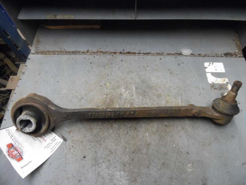 05 06 07 08 09 10 11 12 13 CHRYSLER 300 R. LOWER CONTROL ARM FR RWD FORWARD