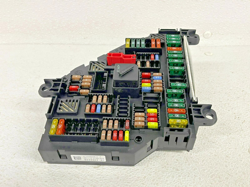 ⭐09-15 BMW 7-SERIES ENGINE JUNCTION DISTRIBUTION FUSE RELAY BOX OEM LOT2336