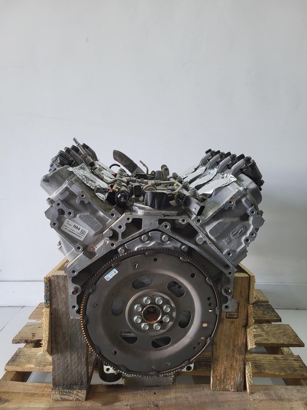 2019-2022 Chevrolet Silverado 1500 Engine Motor VIN F 5.3L 4WD 130k OEM 12669244