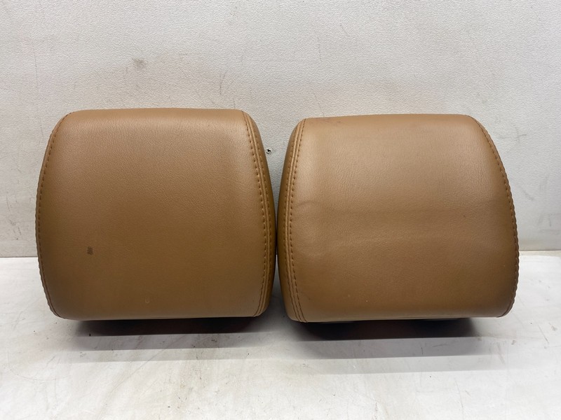 2013-2017 BUICK ENCLAVE LEFT AND RIGHT REAR 2ND ROW SEAT HEADRESTS BROWN LEATHER