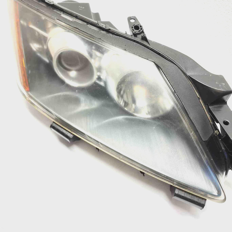 2007 Mazda CX7 RH Passenger Side Cxenon HID Headlamp Assembly EG2251030