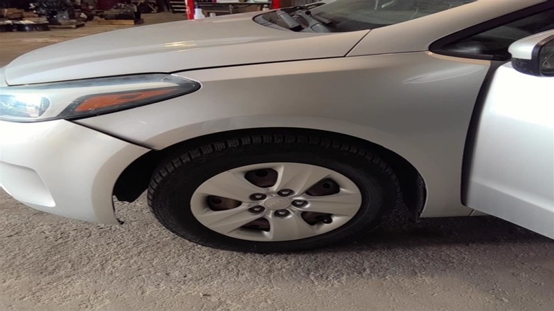 Driver Left Fender Fits 14-18 FORTE 3558380