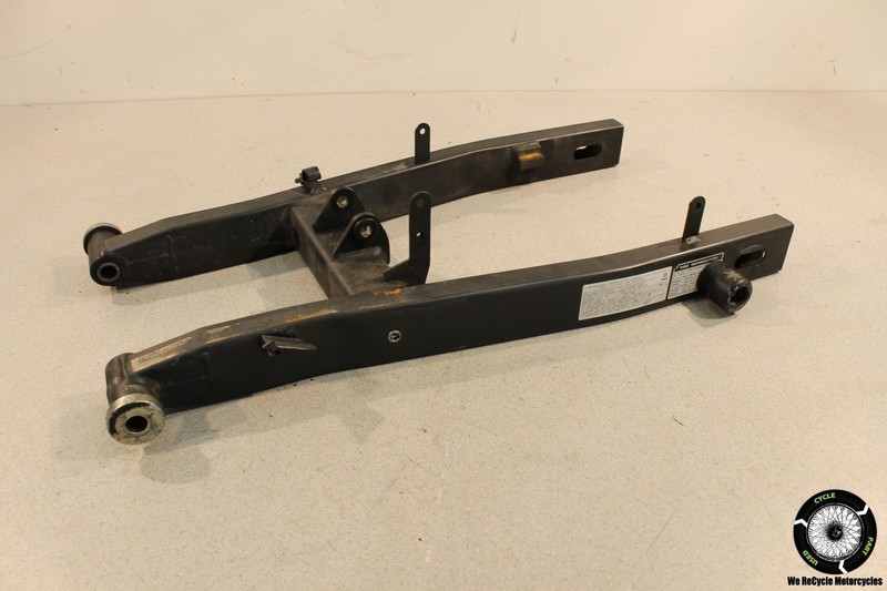 2009 Yamaha Fz6rRear Swingarm Back Suspension Swing Arm FZ 6 R 09
