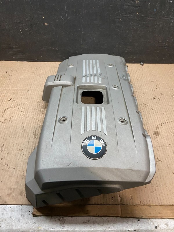 2007 to 2011 BMW 530i Plastic Engine Cover Shield I3704 OEM DG1