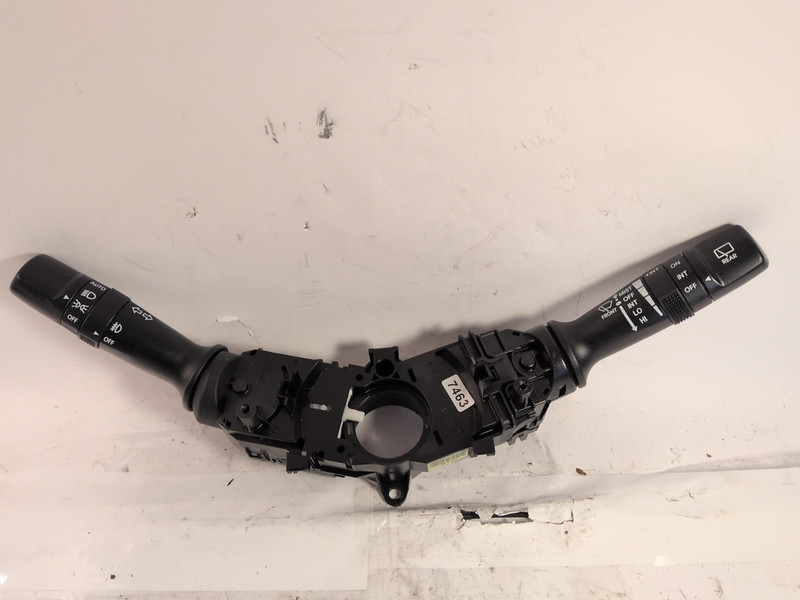 2014-2015 KIA SORENTO TURN SIGNAL & WIPER CONTROL SWITCH OEM
