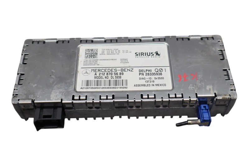 10-17 Mercedes E350 C300 SLK250 Sirius Satellite Radio Receiver 2128705689 OEM