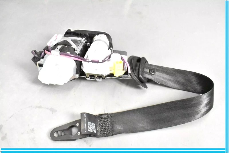 11-18 Audi A8 S8 Front Right Passenger Side Seatbelt Retractor 4H0857706 OEM