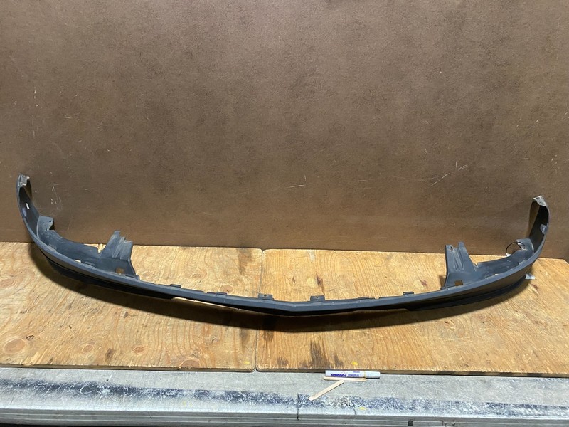 2013 to 2017 Chevrolet Traverse OEM Front Bumper Lower Valance 20983796 T9986 PS