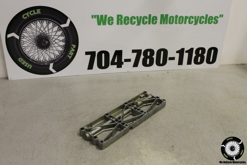 2006 Triumph Rocket III Classic 3 LOWER ENGINE BOTTOM OIL PAN CONDACTED PLATE 06