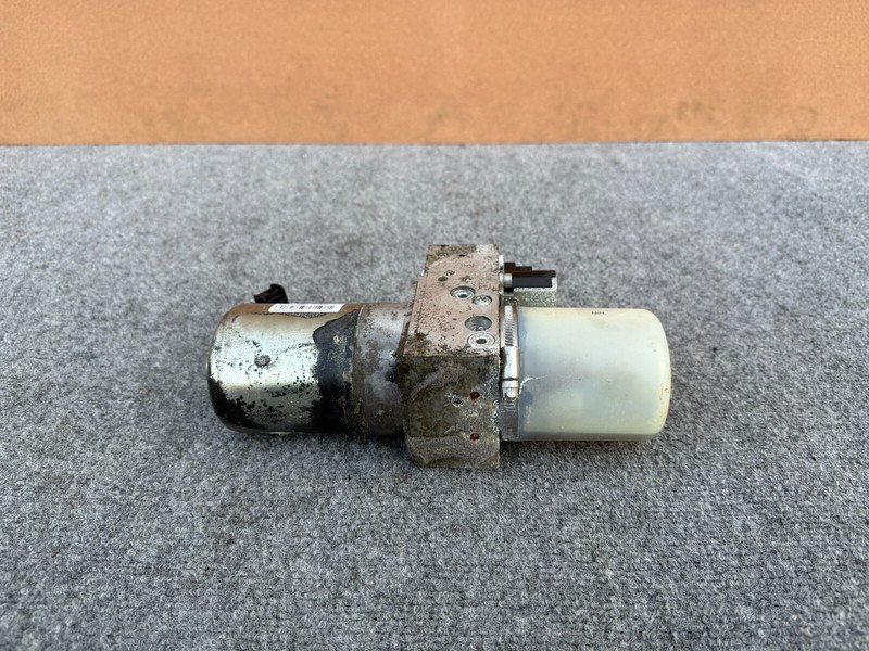 INFINITI G37 Q60 CONVERTIBLE 2009-2015 CONVERTIBLE TOP HYDRAULIC MOTOR PUMP ASSY