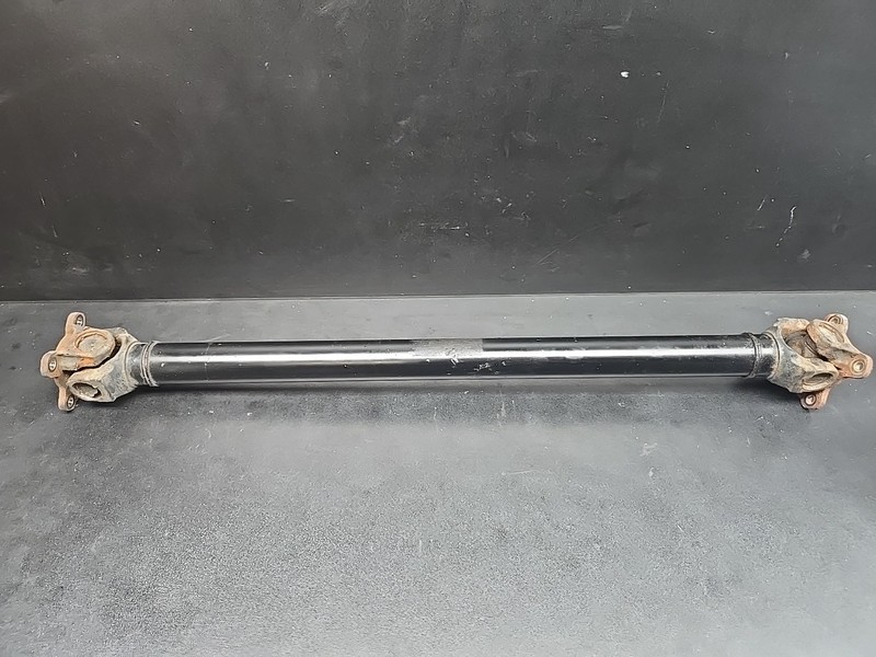 10-18 BMW 528i 535i 550i 740i 750i (F01 F06 F10) X-DRIVE AWD FRONT DRIVESHAFT