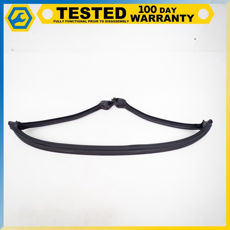 97-04 CHEVROLET CORVETTE C5 FRONT WINDSHIELD FRAME WEATHERSTRIP SEAL GASKET OEM
