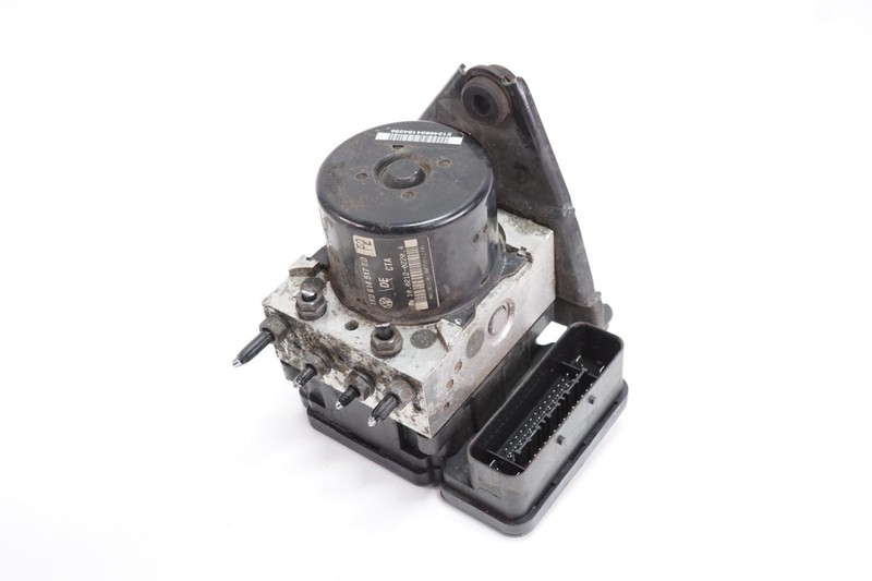 VOLKSWAGEN JETTA ABS Pump Module VSA Modulator Valve OEM 2009