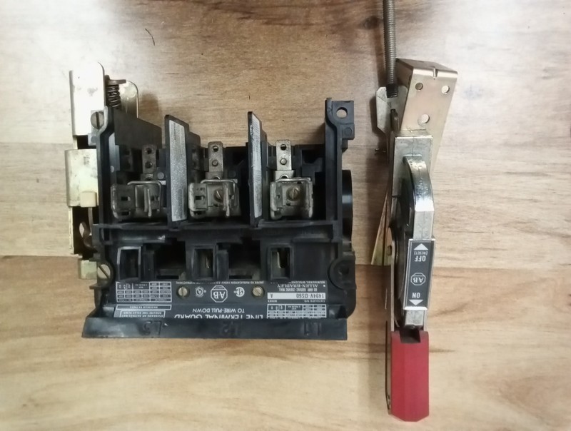 Allen Bradley On Off Switch W/Fuse Terminal
