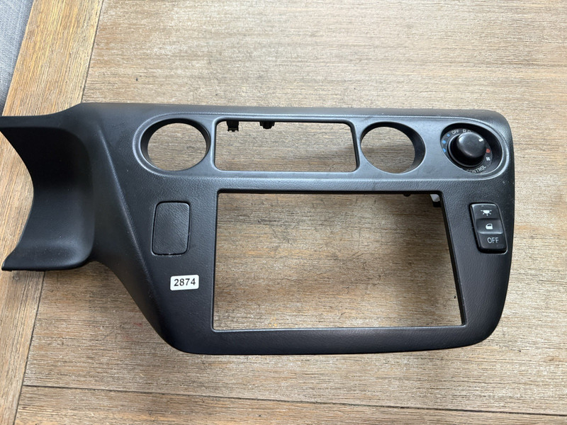 99 - 04 HONDA ODYSSEY RADIO DASH TRIM BEZEL OEM BLACK