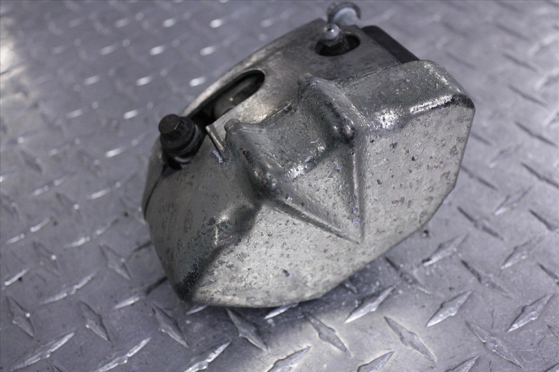 2001 HARLEY DAVIDSON FLTRI FRONT BRAKE CALIPER #2 01