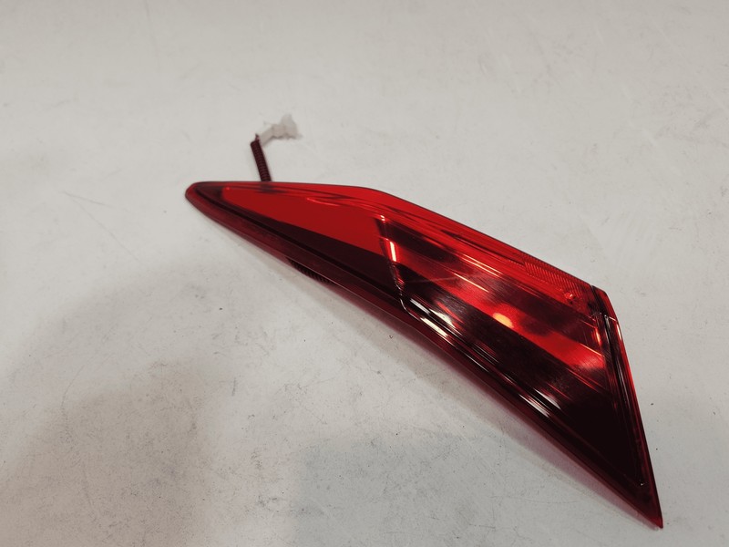 2016-2021 HONDA CIVIC REAR LEFT DRIVER SIDE INNER TAILLIGHT LAMP OEM
