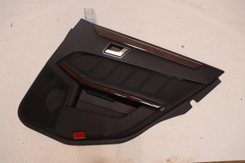 2010-2013 MERCEDES E-CLASS E350 W212 REAR RIGHT SIDE DOOR PANEL TRIM COVER OEM