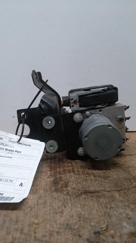 2022 Mitsubishi Outlander ABS Hydraulic Assembly OEM 47660W005P 51K Mi