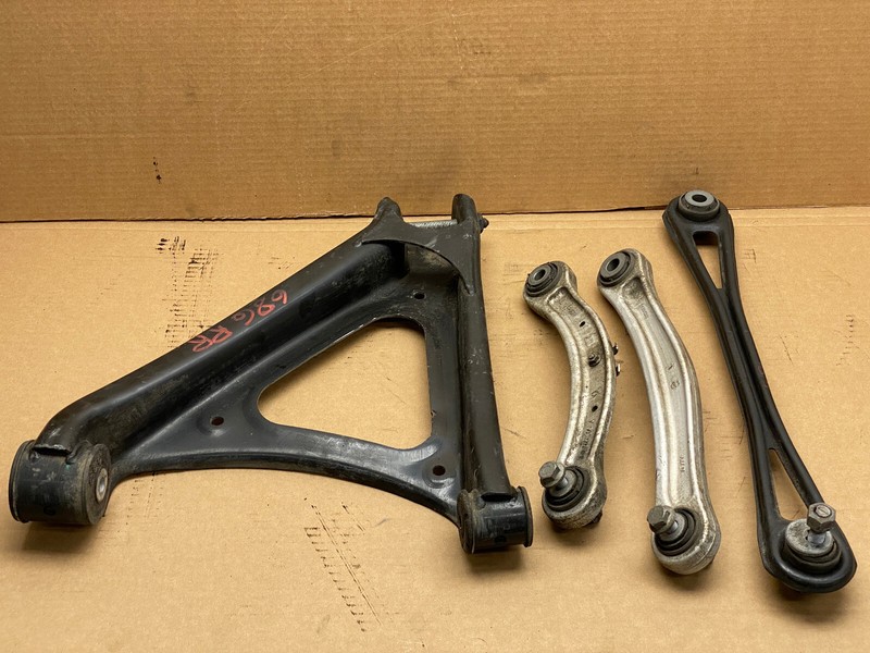 2007-2009 AUDI Q7 REAR RIGHT PASSENGERSUSPENSION CONTROL ARM SET OEM LOT686