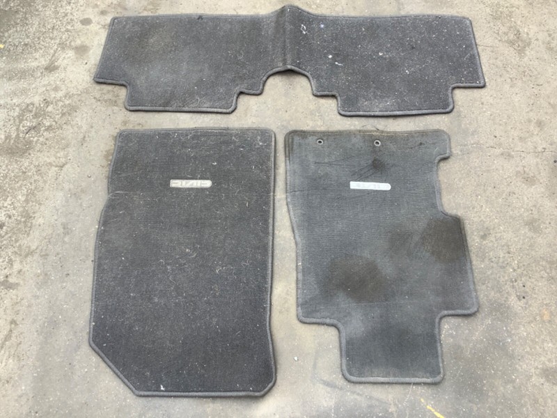 01-05 Civic 2DR Coupe Floor Mat Carpet Rug Set BLACK Used OEM