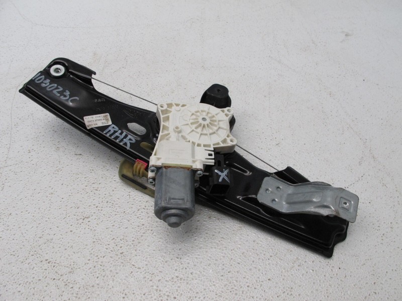 17-20 JAGUAR X760 XE WINDOW REGULATOR MOTOR RIGHT PASSENGER REAR OEM 103023C